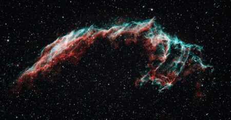 O Universo Está Escutando Sua Frequência: O Que Você Está Dizendo Sem Palavras?